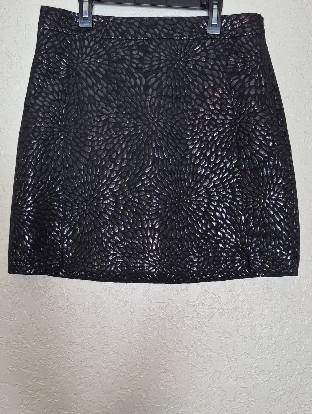 LOFT Metallic Accent Skirt Size 8